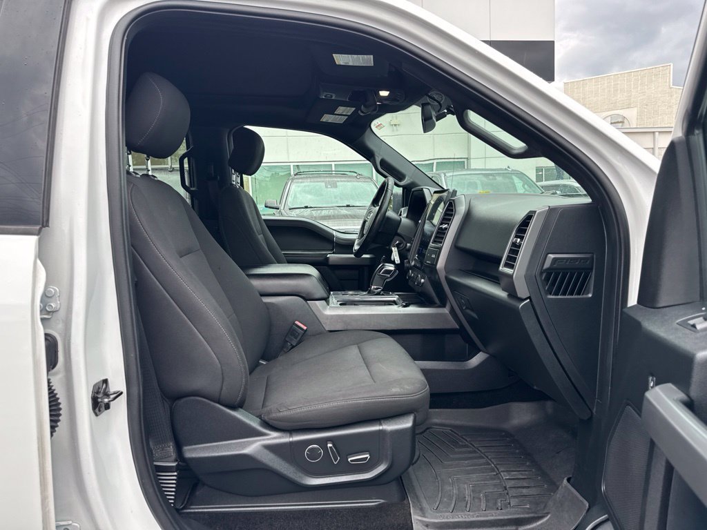 Used 2018 Ford F150 XLT w/ Equipment Group 302A Luxury AWD/4WD image 18