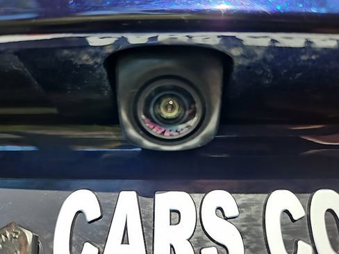 Used 2022 Toyota Corolla LE image 12