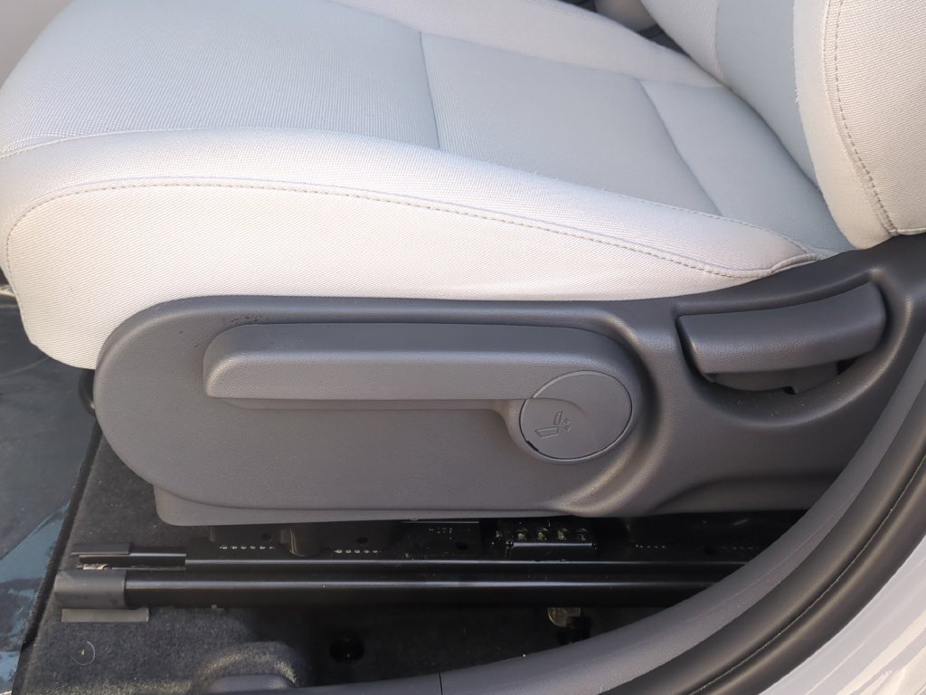 Used 2026 Hyundai Kona SEL Sport FWD image 19