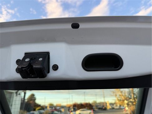 Used 2023 Toyota Prius LE image 44