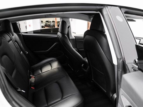 Used 2020 Tesla Model 3 Long Range image 32