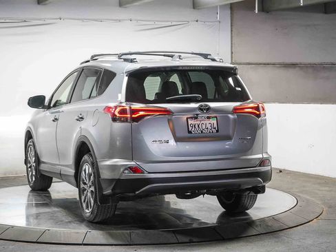 Used 2018 Toyota RAV4 Limited w/ All Weather Liner Package image 9