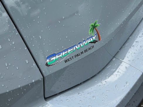 Used 2026 Nissan Rogue SV AWD/4WD image 29