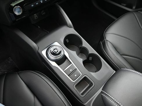 New 2026 Ford Escape SE w/ PHEV Premium Package FWD image 28