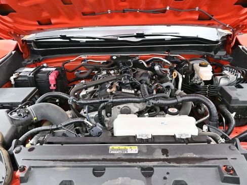Used 2024 Toyota Tacoma TRD Off-Road AWD/4WD image 36