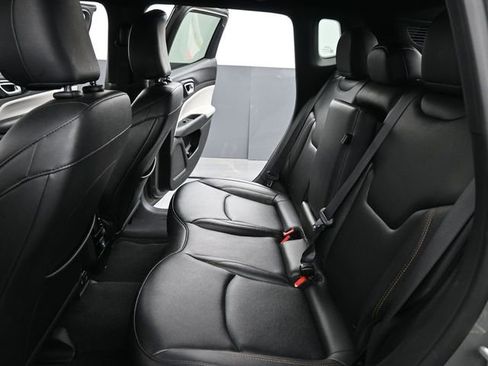 Used 2024 Jeep Compass Limited image 14