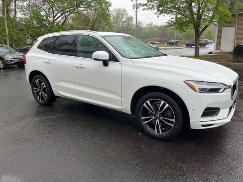 Used 2019 Volvo XC60 T6 Momentum w/ Premium Package AWD/4WD image 5