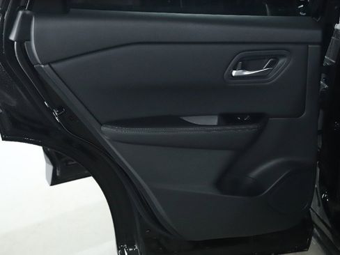 Certified 2026 Nissan Rogue SV image 13