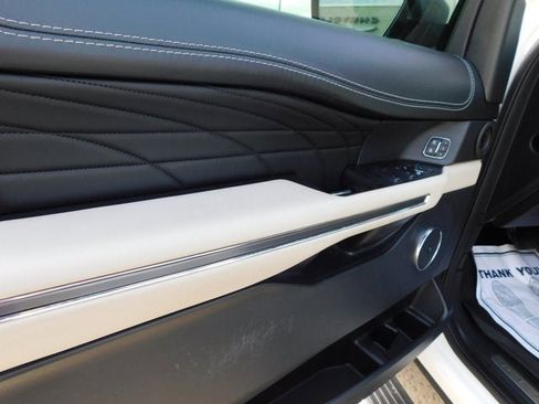 Used 2021 Ford Expedition Platinum image 14