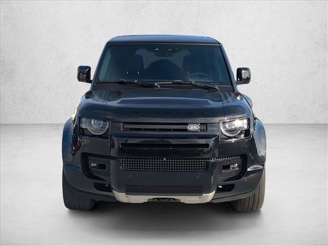 Used 2023 Land Rover Defender 110 V8 AWD/4WD image 2