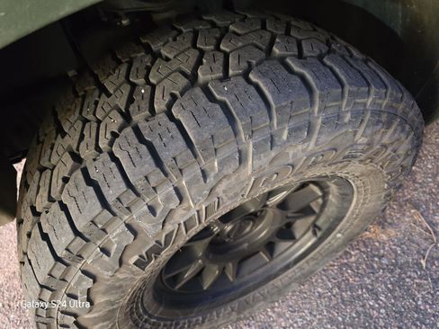 Used 2022 Nissan Frontier SV image 4