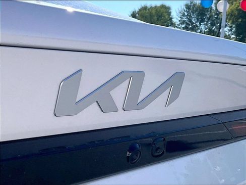 Used 2026 Kia K4 FWD image 4
