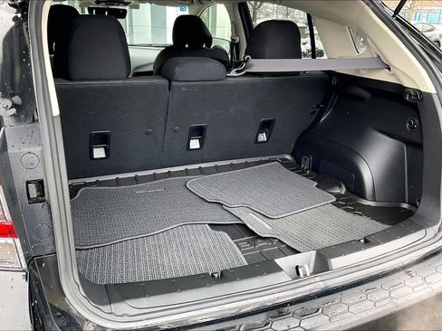 Certified 2023 Subaru Crosstrek 2.0i image 31