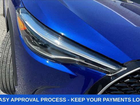 Used 2022 Toyota Corolla Cross XLE w/ Convenience Package FWD image 39