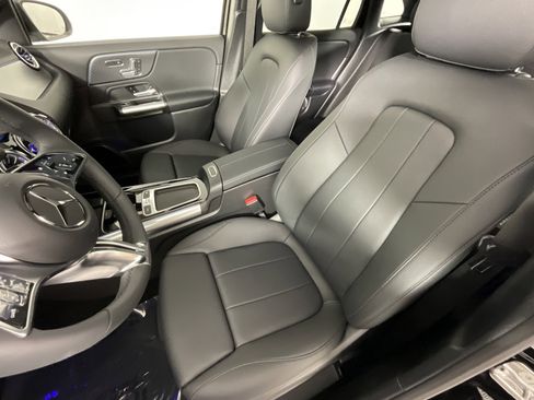 New 2025 Mercedes-Benz GLA 250 250 4MATIC image 19