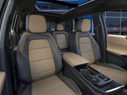 New 2026 Chevrolet Equinox ACTIV w/ Convenience Package III image 16