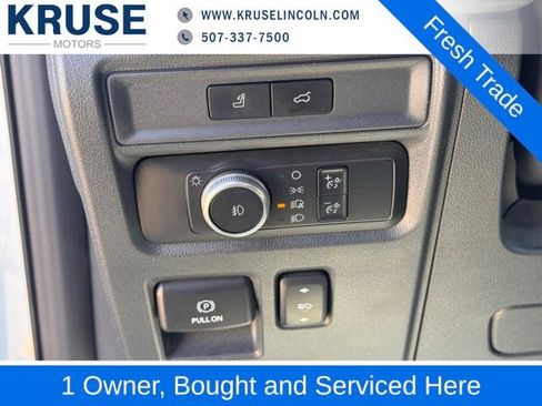 Used 2022 Ford Expedition Max Limited AWD/4WD image 15