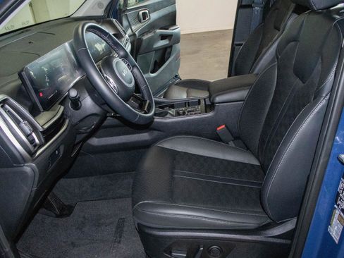 New 2025 Kia Sorento S w/ Panoramic Sunroof Package image 8