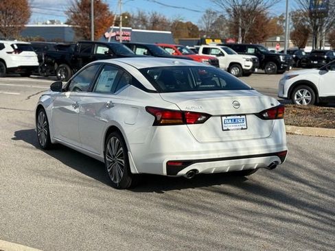New 2025 Nissan Altima 2.5 SL image 7