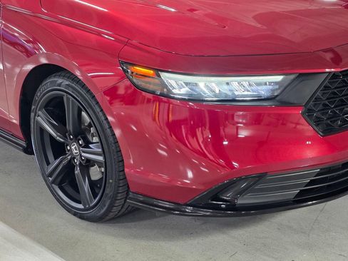 Used 2024 Honda Accord Sport image 10