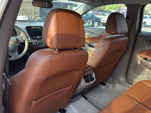 Used 2017 Chevrolet Malibu LT w/ Leather Package image 16