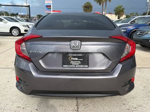 Used 2016 Honda Civic EX image 4
