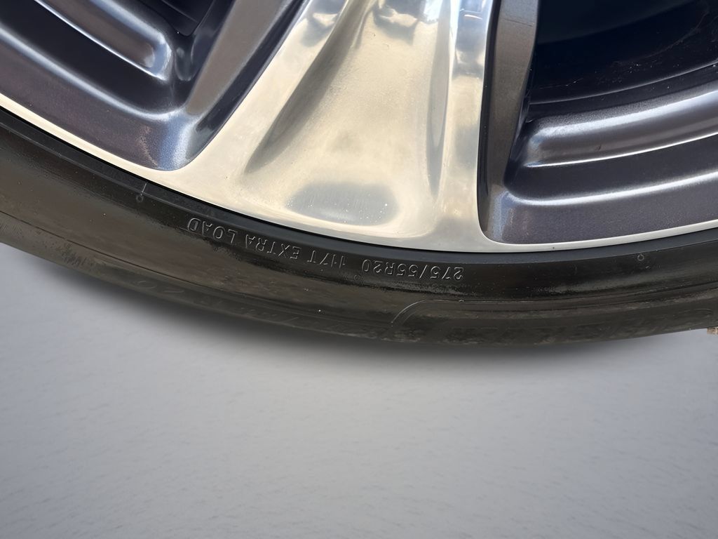 Used 2019 RAM 1500 Laramie RWD image 35