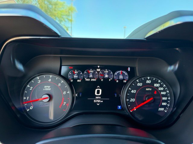 Used 2020 Chevrolet Camaro SS RWD image 15