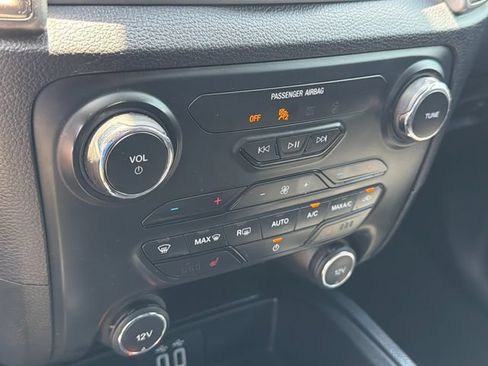 Used 2019 Ford Ranger XLT w/ Equipment Group 302A Luxury RWD image 17