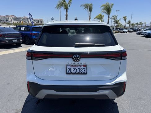 Used 2025 Volkswagen Tiguan S FWD image 8