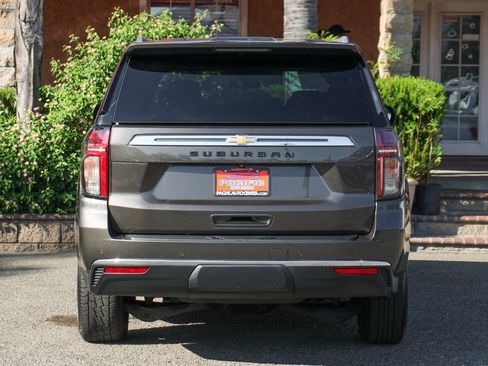 Used 2021 Chevrolet Suburban LS w/ Driver Alert Package image 7