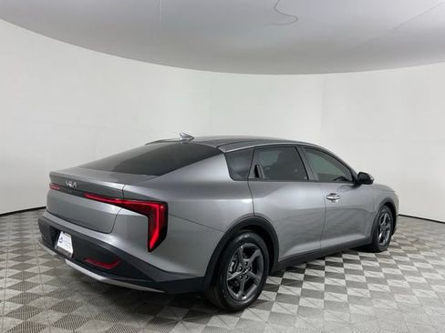 Used 2025 Kia K4 FWD image 5