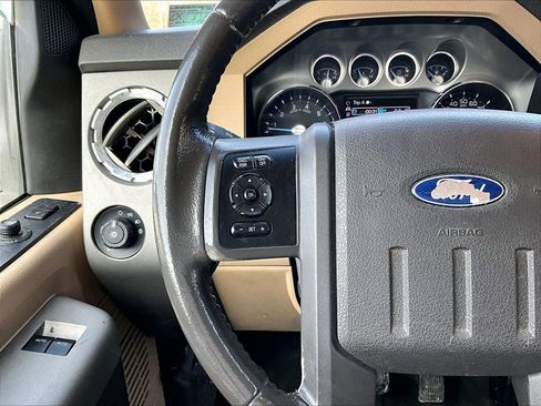 Used 2013 Ford F350 Lariat w/ Chrome Pkg image 17