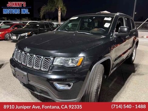 Used 2017 Jeep Grand Cherokee Laredo RWD image 1