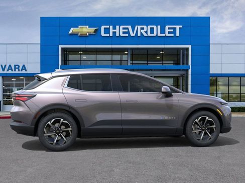 New 2026 Chevrolet Equinox EV LT image 5