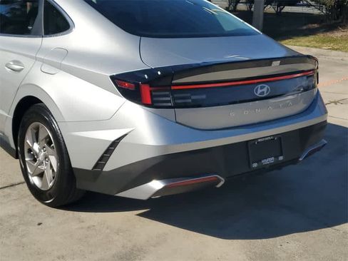 Used 2025 Hyundai Sonata SE image 7