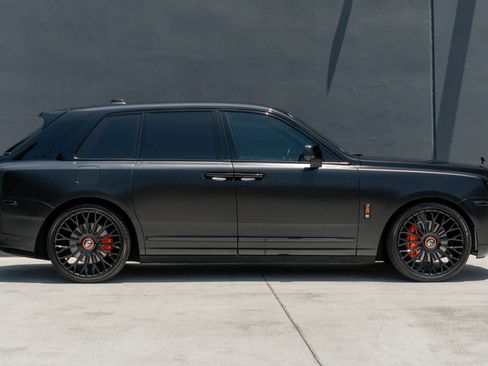 Used 2021 Rolls-Royce Cullinan AWD/4WD image 6