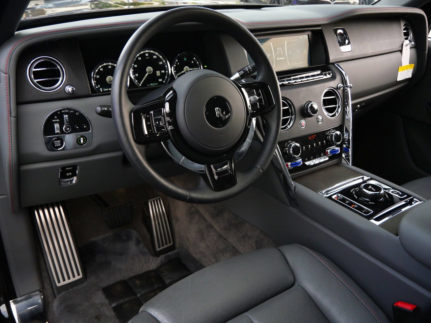 Certified 2023 Rolls-Royce Cullinan AWD/4WD image 21