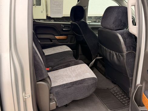 Used 2018 Chevrolet Silverado 1500 LTZ w/ Sport Package AWD/4WD image 15