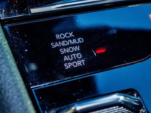 Used 2023 Jeep Grand Cherokee L Overland image 16