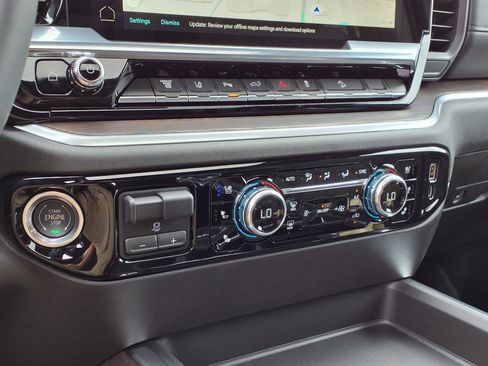 New 2025 GMC Sierra 2500 SLT w/ SLT Premium Package image 19