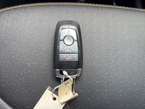 Used 2025 Ford Maverick Tremor AWD/4WD image 27