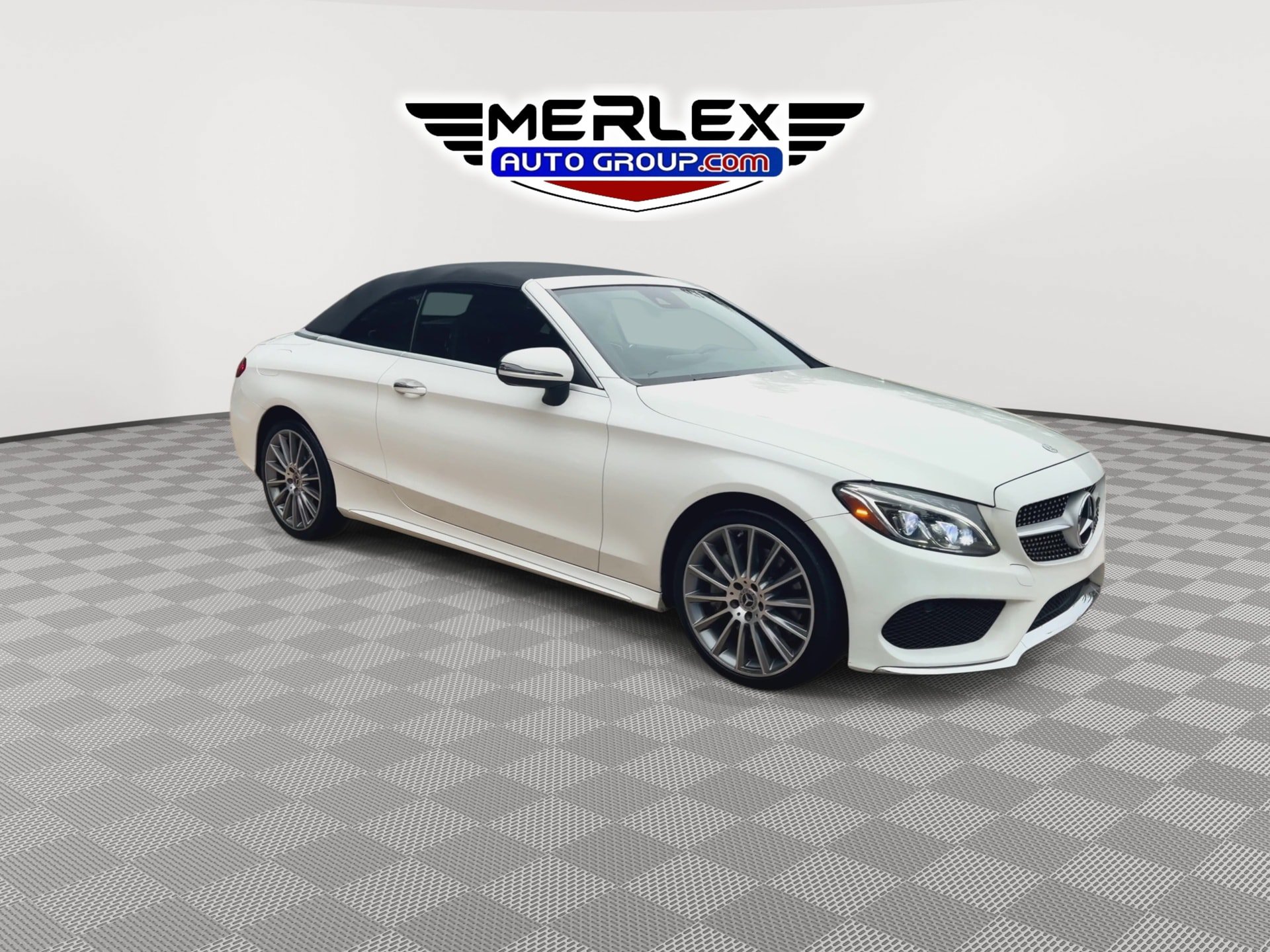 Used 2018 Mercedes-Benz C 300 4MATIC Cabriolet image 2