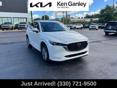 Used 2024 MAZDA CX-5 AWD 2.5 S w/ Preferred Package image 3
