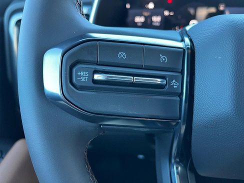 New 2025 GMC Canyon AT4 w/ Nightfall Edition image 29