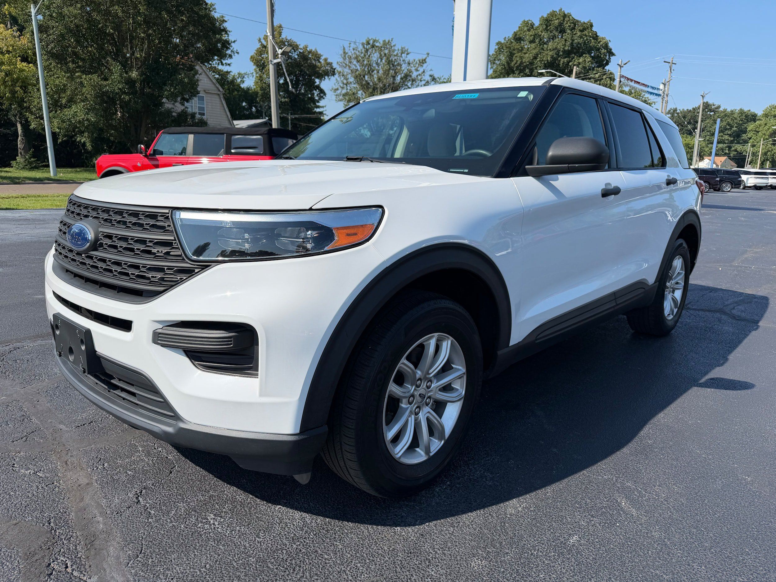Used 2021 Ford Explorer 4WD image 3