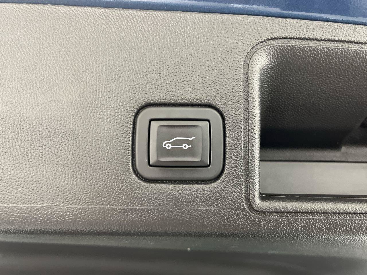 Certified 2024 GMC Terrain SLT AWD/4WD image 31