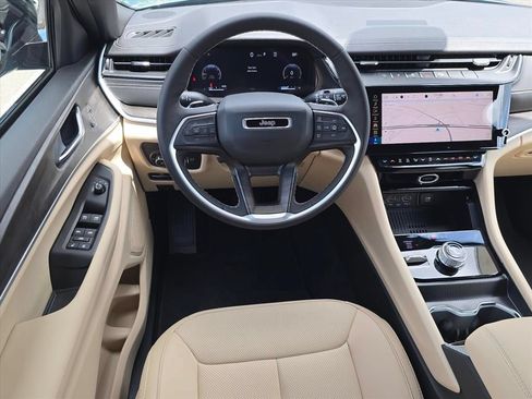 New 2026 Jeep Grand Cherokee L Limited AWD/4WD image 8