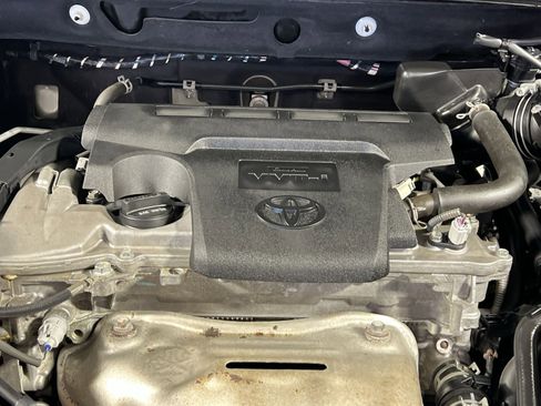 Used 2018 Toyota RAV4 XLE image 29