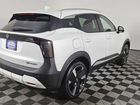 New 2025 Nissan Kicks SR w/ SR Premium Package image 4